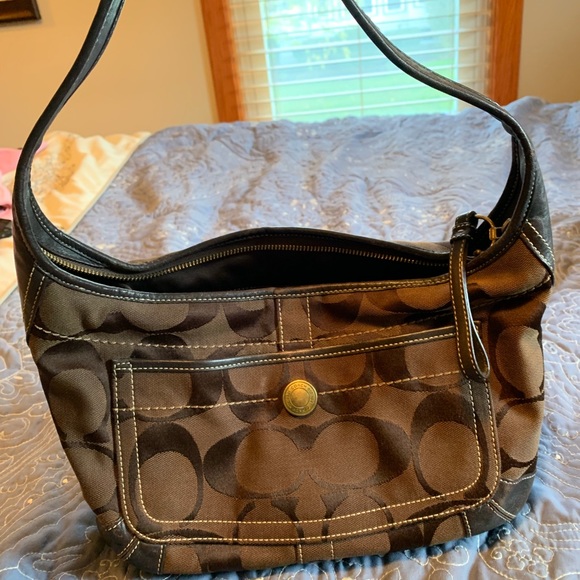 Handbags - Coach Purse